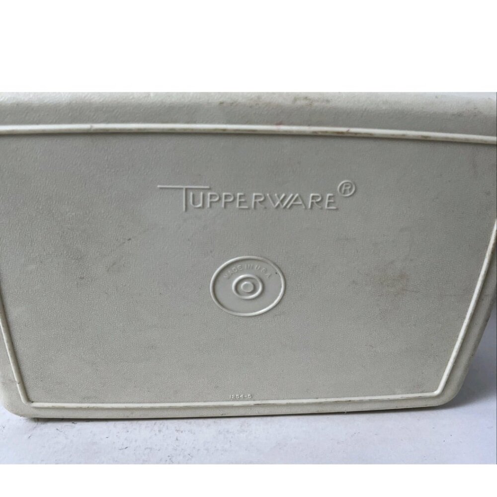 Vintage Tupperware Freeze-N-Serve Ice Cream Keeper #1254 Almond